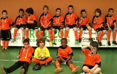 A escola laranxa celebra as patronais cun torneo interno