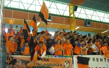 A Pataca Naranxa animará o Burela FS en León, o 29 de novembro