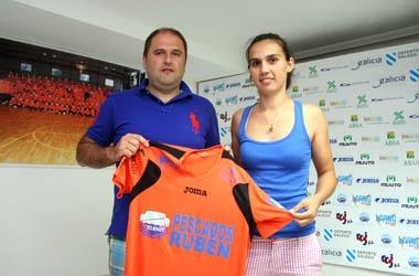 A porteira coruñesa Patricia Otero, nova xogadora do Burela FS Feminino