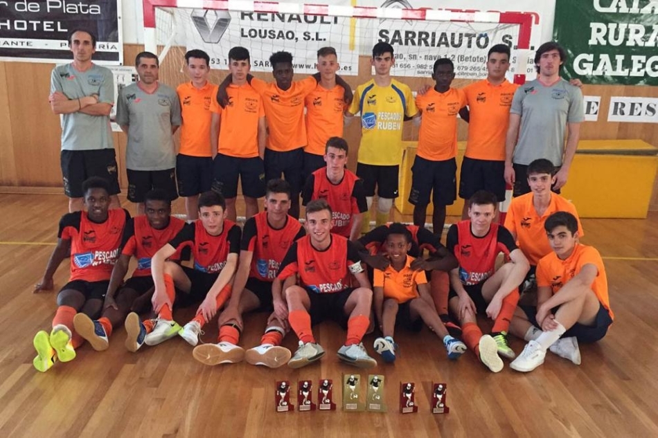 Cadetes y Juveniles, campeones en Sarria