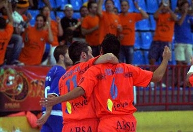 Comienza a rodar el Burela FS 2011-12 con los entrenamientos de verano