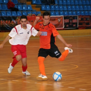 El Burela FS B levanta un 0-2 en contra y vuelve a la buena senda en el desafío mariñano