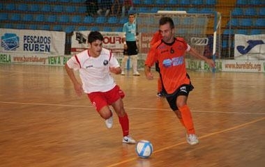 El Burela FS B sigue en alza