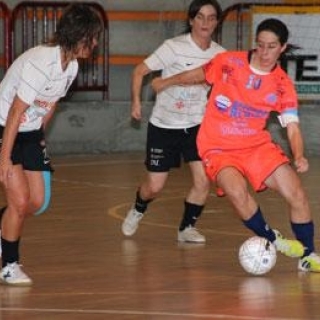 El Burela FS Femenino se revela como el talón de Aquiles del Móstoles (0-0)