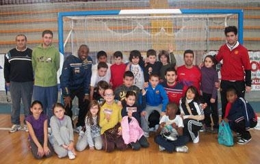 El Burela FS  inicia las visitas de 'Coñece o meu Club' en el CEIP Vista Alegre
