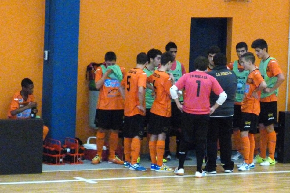 El Burela FS Juvenil pelea por la primera plaza para semifinales de la Copa