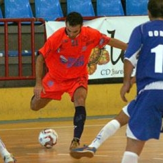 El Burela logra su primer triunfo a domicilio tras batir por 1-2 al Tobarra