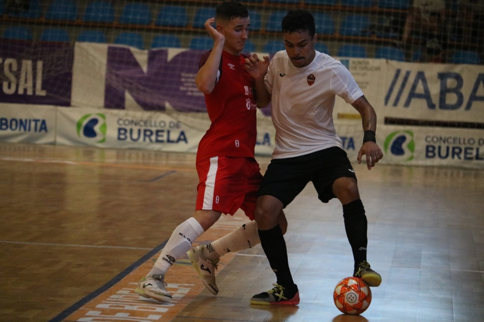 El CD Burela FS pierde en su segundo partido de pretemporada contra el Noia Portus Apostoli FS