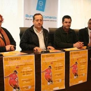 El III Trofeo Raíñas Meigas acogerá el duelo gallego Poio FS-Burela FSF (4 enero)