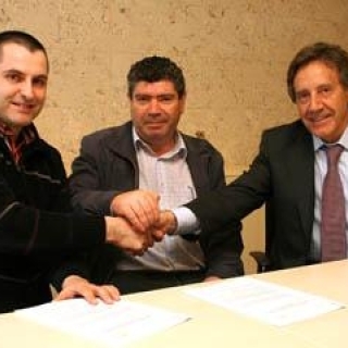 FEVE formaliza el apoyo al CD Burela FS a través de un convenio de colaboración