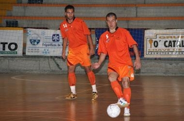 La liga checa abre sus puertas para el pívot naranja Turero