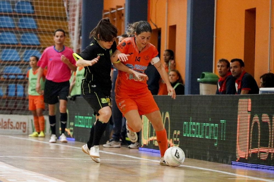 La victoria ante Alcorcón (2-1) les otorga el bronce de liga a las naranjas