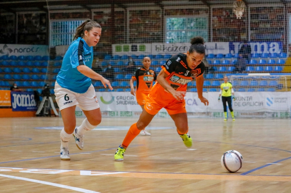 Las naranjas sellan el pase a la final irmandiña con 2-1 sobre Amarelle