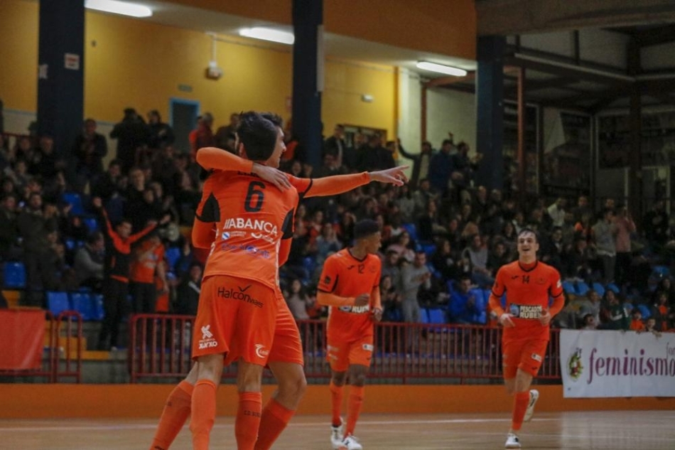 Los naranjas recuperan el liderato en solitario con 3-2 ante Córdoba