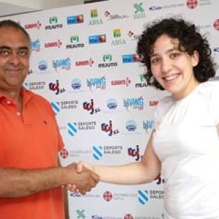 Lucía continuará en el Burela FSF una temporada más