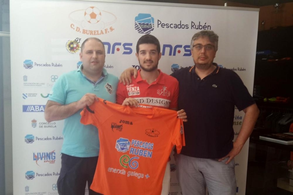 O Burela FS presenta a Iago Rodríguez como primeiro reforzo 2015-16