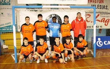 Os cadetes laranxas plántanse nas semifinais do 'Ciudad de La Coruña'