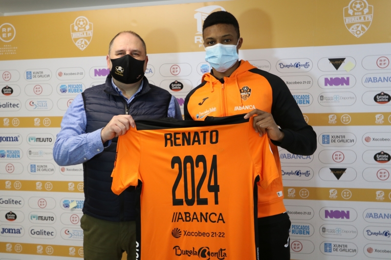 Renato seguirá siendo laranxa hasta 2024