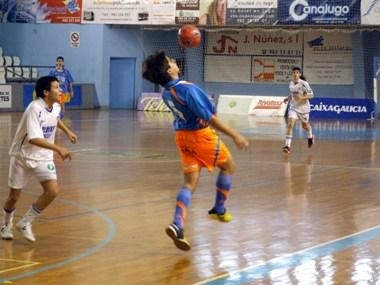 Sito, Keko e Manuel conseguen o empate xuvenil ante o Burela Turística (3-3)