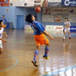 Sito, Keko y Manuel consiguen el empate juvenil ante el Burela Turística (3-3)