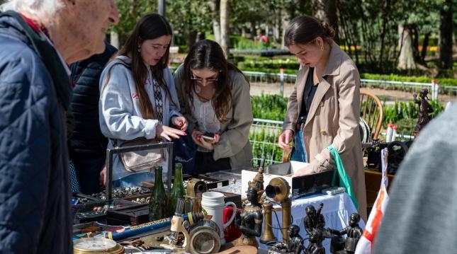 Antigüedades y jóvenes o cuando todo regresa