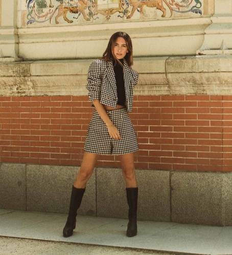 Outfit con botas altas de marcas españolas: Descubre tu look ideal