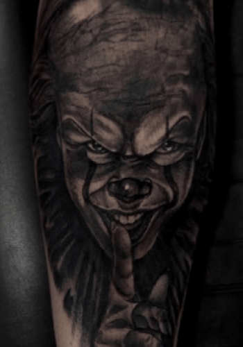 Tatuaje realista pennywise It