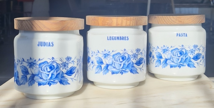 BOTES LEGUMBRES DE PORCELANA